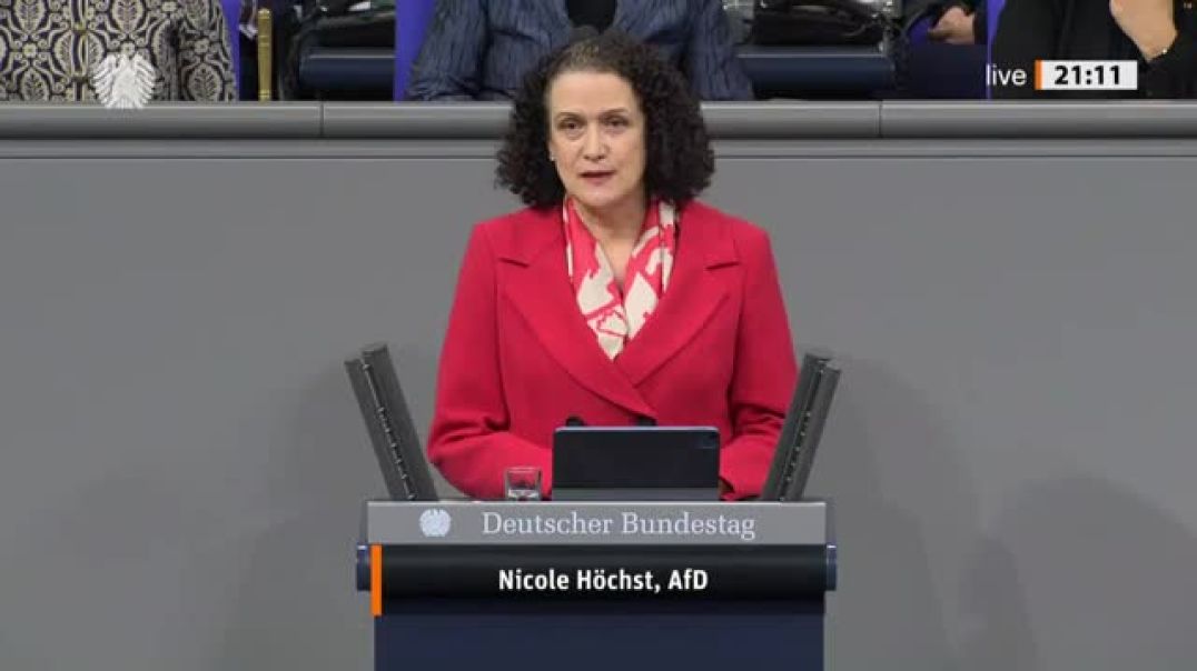 ⁣AfD-Politikerin zeigt sich als wahre Demokratin! Nicole Höchst - AfD-Fraktion im